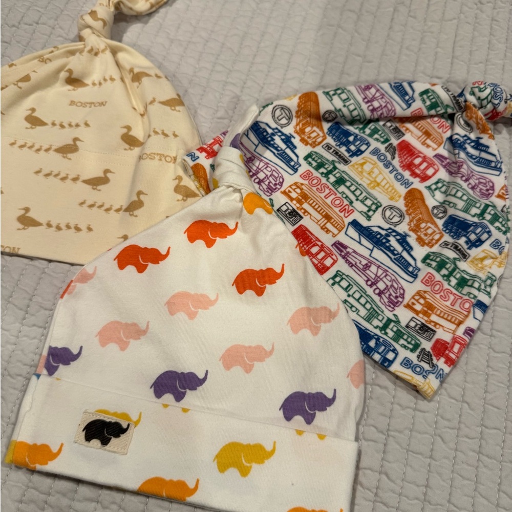 Boston Colorful Kids Knotted Beanie Set